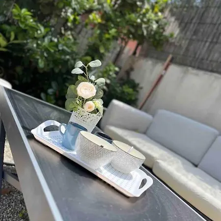 Petite Maison 300m Des Remparts, Wifi * Avignon