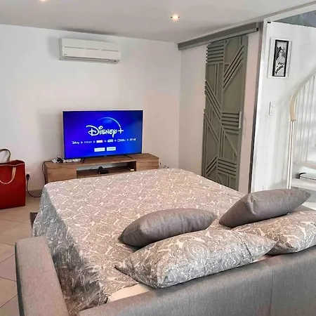 Petite Maison 300m Des Remparts, Wifi Apartment *