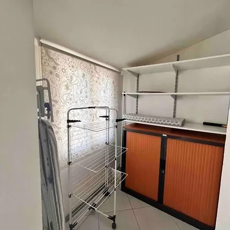 Apartment Petite Maison 300m Des Remparts, Wifi