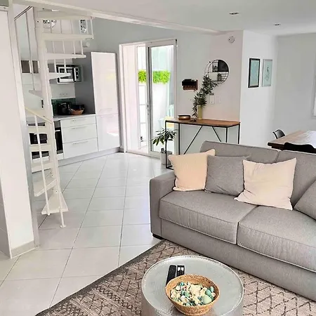 Petite Maison 300m Des Remparts, Wifi Apartment