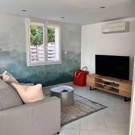 Petite Maison 300m Des Remparts, Wifi Apartment
