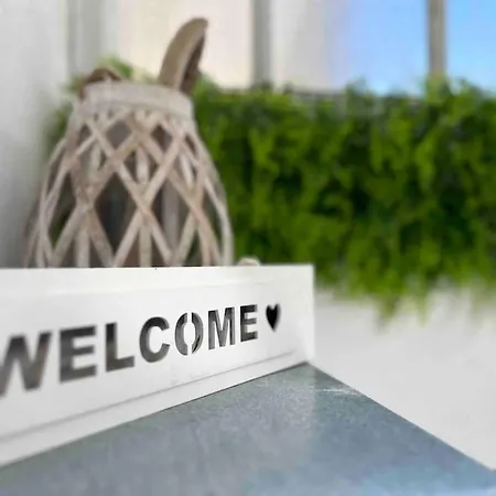Apartment Petite Maison 300m Des Remparts, Wifi *